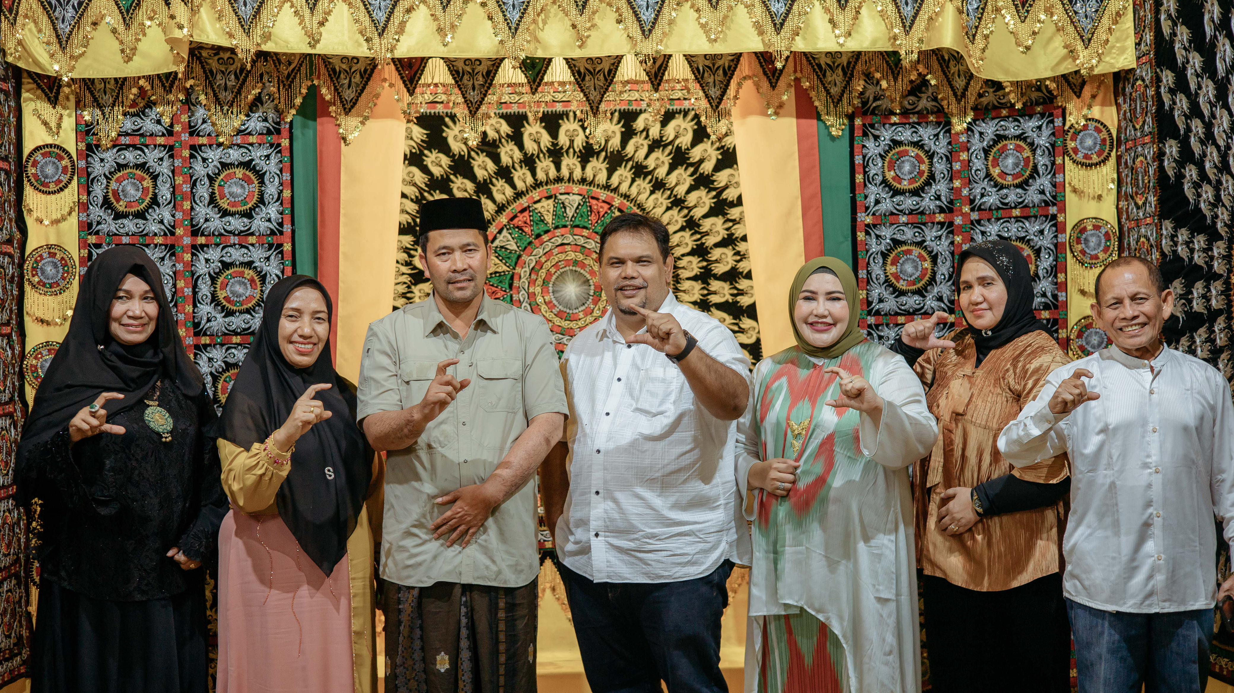 penyerahan berkas dan pemasangan spanduk di DPD Aceh Tengah - Image 4